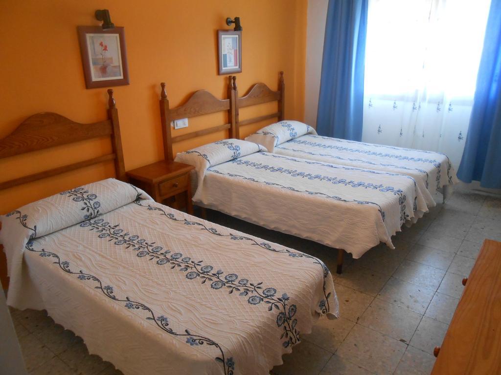 Hostal Avenida Arenas de San Pedro Phòng bức ảnh