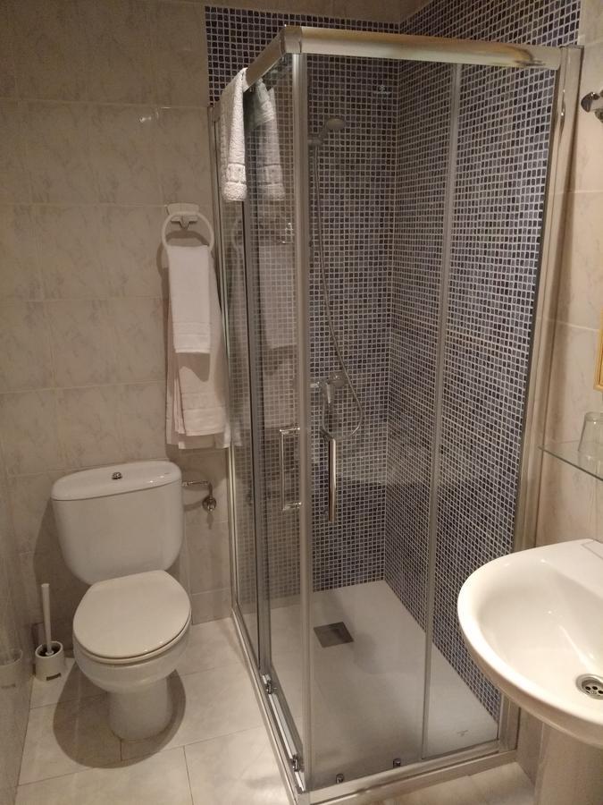 Hostal Avenida Arenas de San Pedro Ngoại thất bức ảnh